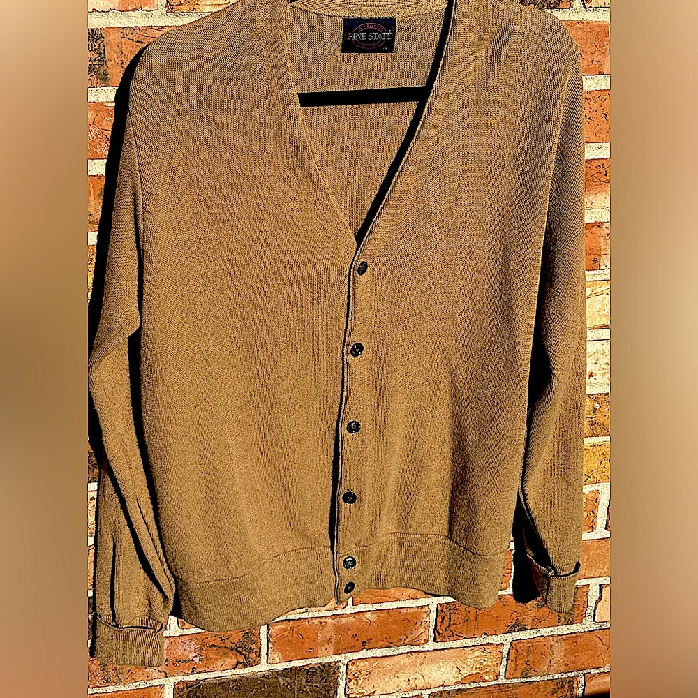 Pine State Vintage Men’s  Cardigan. Made In USA 100% Orlon. Men’s Size Medium